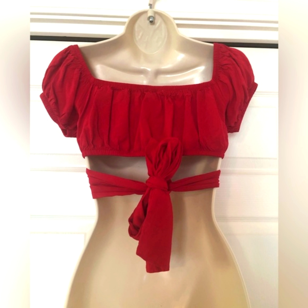 Beautiful petite red Elasticated tie back crop top